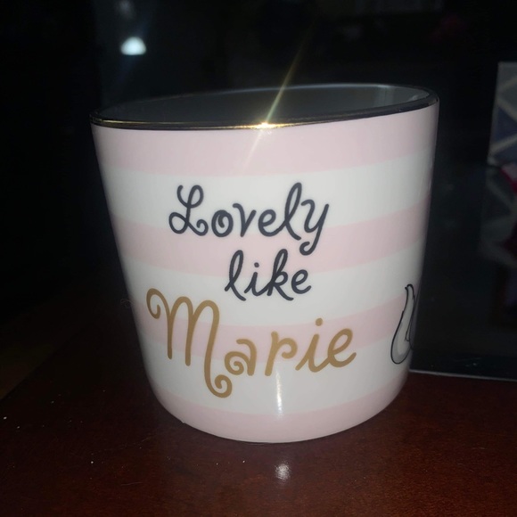 UNOPENED Gold Handle + Trim Mug - Disney Animals- Marie - Dumbo - 101 Dalmatians - Picture 10 of 15